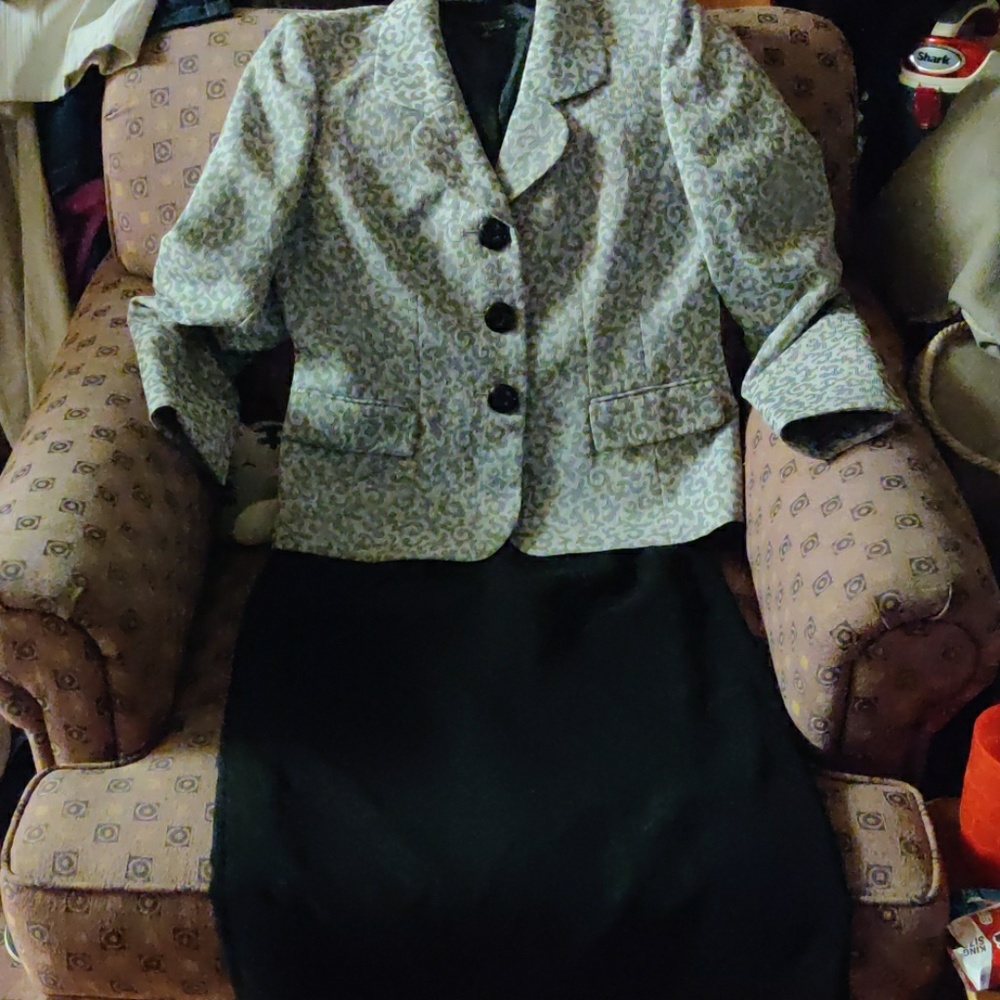 Suit